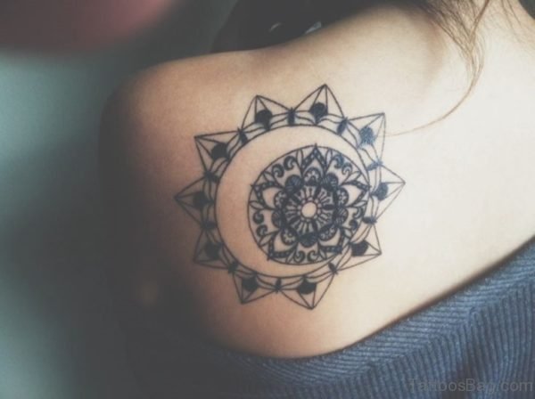 Attractive Geometric Tattoo