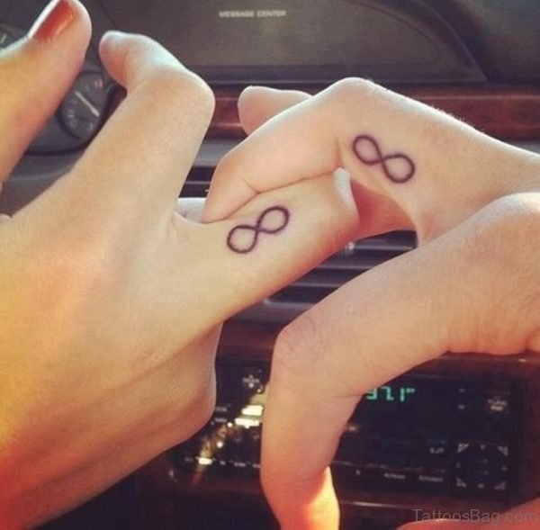 Attractive Infinity Symbol Finger Tattoo