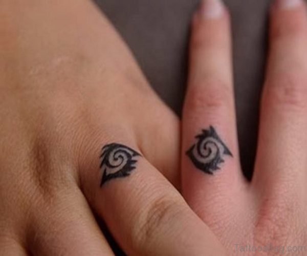 Awesome Finger Tattoo