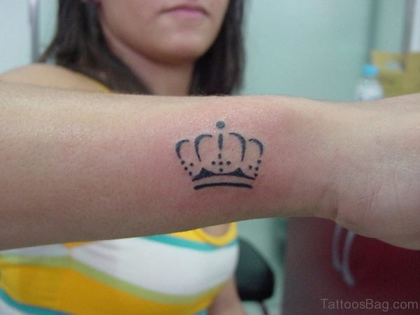 Black Outline Crown Tattoo
