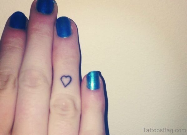Black heart Tattoo On Finger