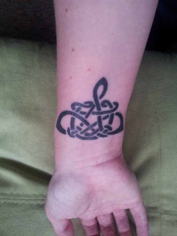 Pretty Celtic knot Tattoo