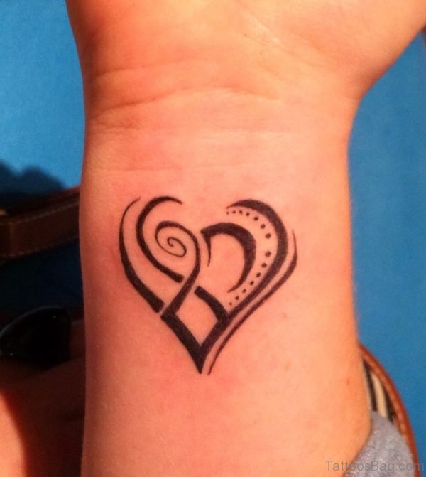  Heart Tattoo On Wrist
