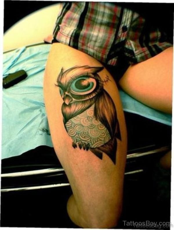 Elegant Owl Tattoo On Thigh