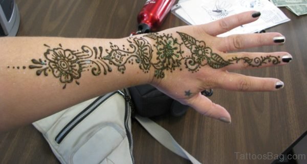 Awesome Henna Flower Tattoo