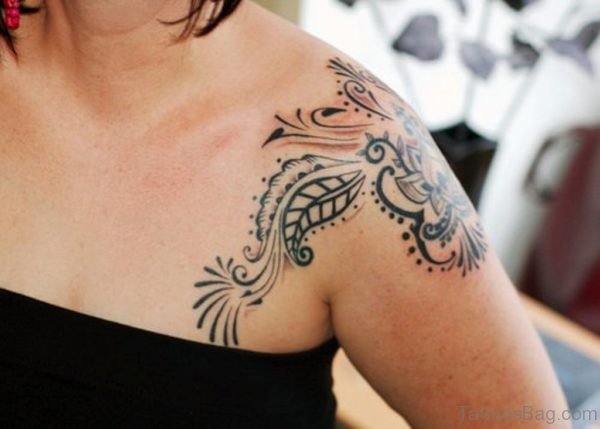 Sweet Henna Tattoo On Front Shoulder