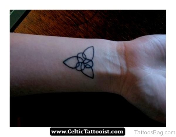 Thin Celtic knot Tattoo