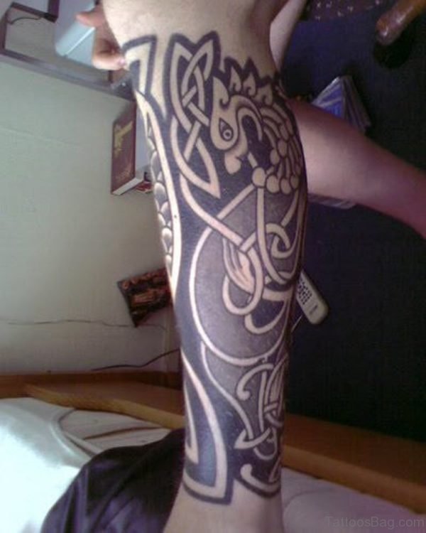 Attractive Tribal Tattoo Design On Leg