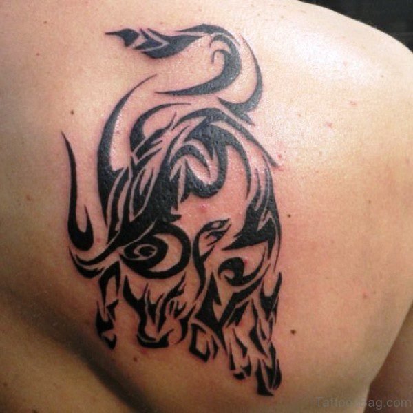Attractive Bull Tattoo On Back Shoulder