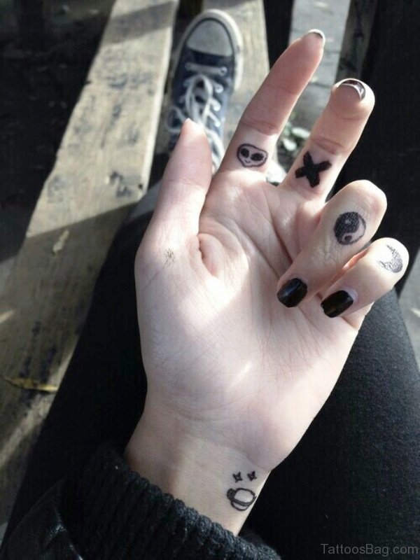 Attractive Moon Tattoo On Little Finger