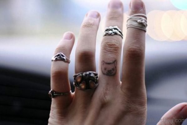 Cat Tattoo Design On Middle Finger