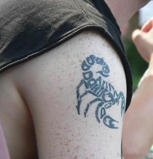 Cool Scorpion Tattoo Design On Shoulder