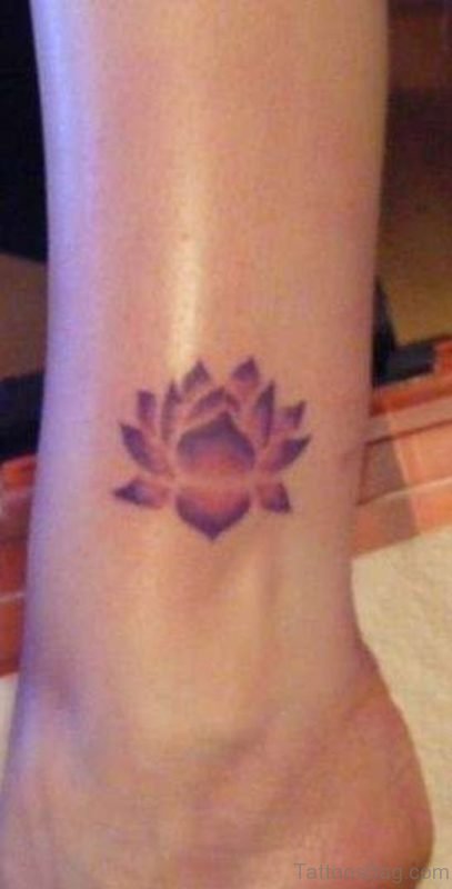 Crazy Lotus Tattoo On Leg