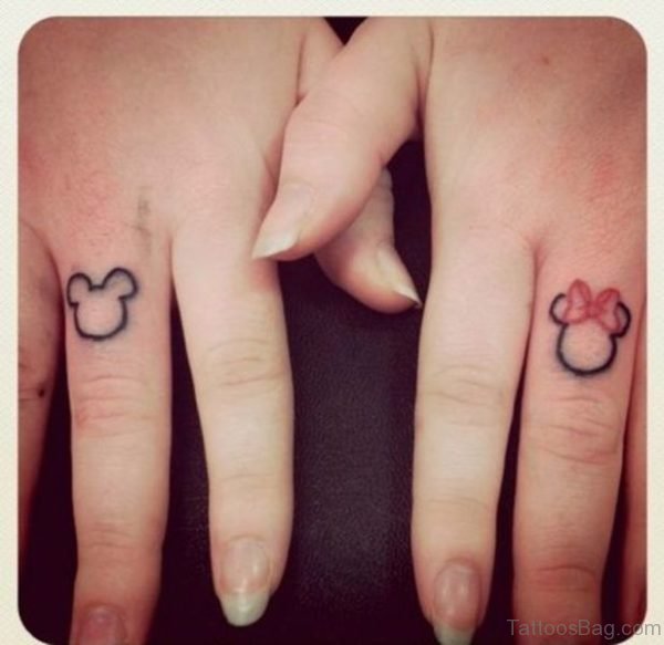 19 Amusing Mickey Mouse Tattoos On Finger