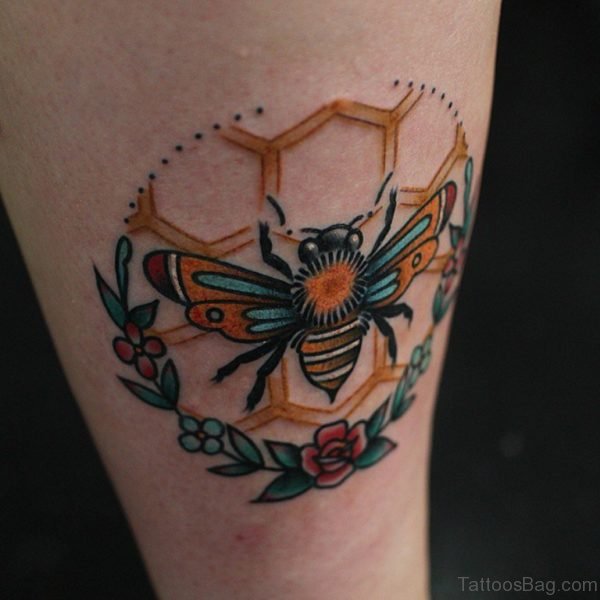 Fine Bee Tattoos On Thigh