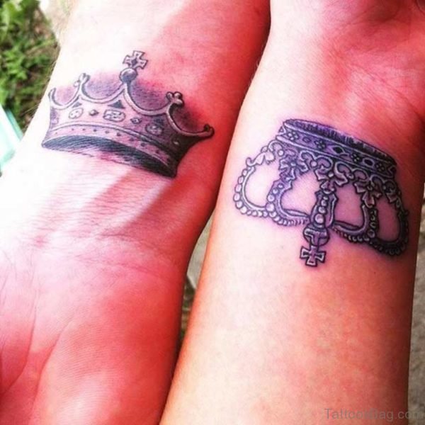Good Crown Tattoos On Wrist