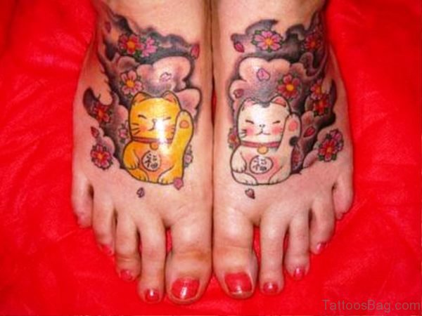 Lovely Cats Tattoos Design On Feet meow840