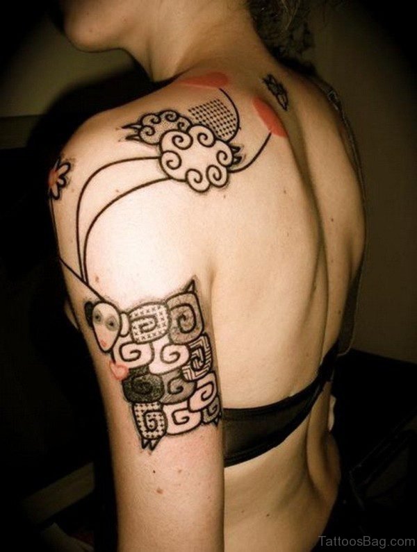 Nice Shoulder Tattoo Design