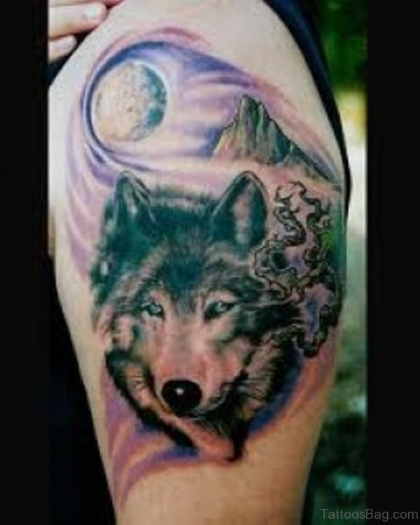 Nice Wolf Tattoo On Shoulder