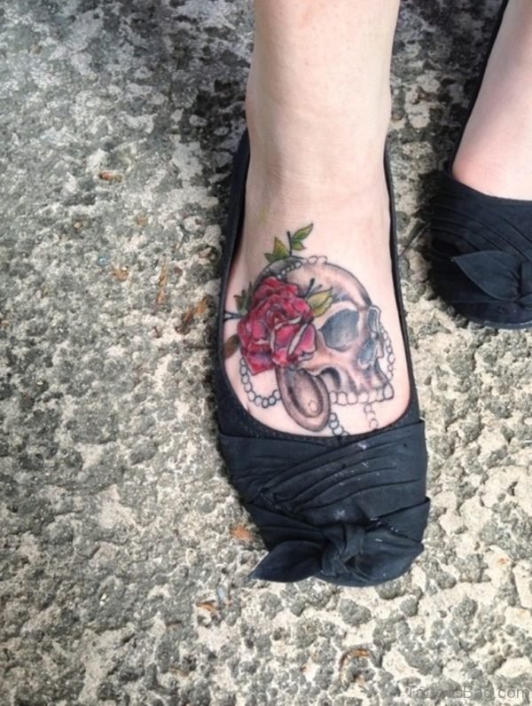 Rose And Skull Tattoo 