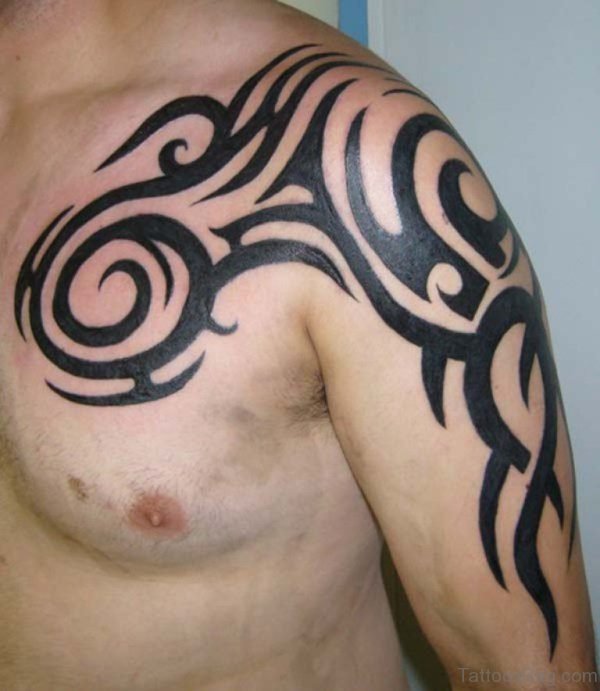 Sparkling Shoulder Tribal Tattoo