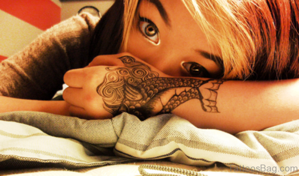 Stylish Fish Tattoo On Wrist
