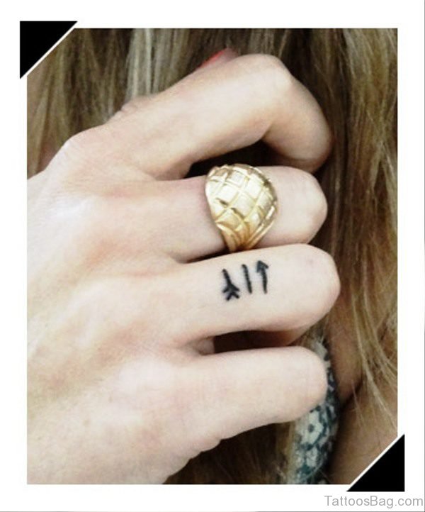 Tiny Arrows Tattoos On Finger