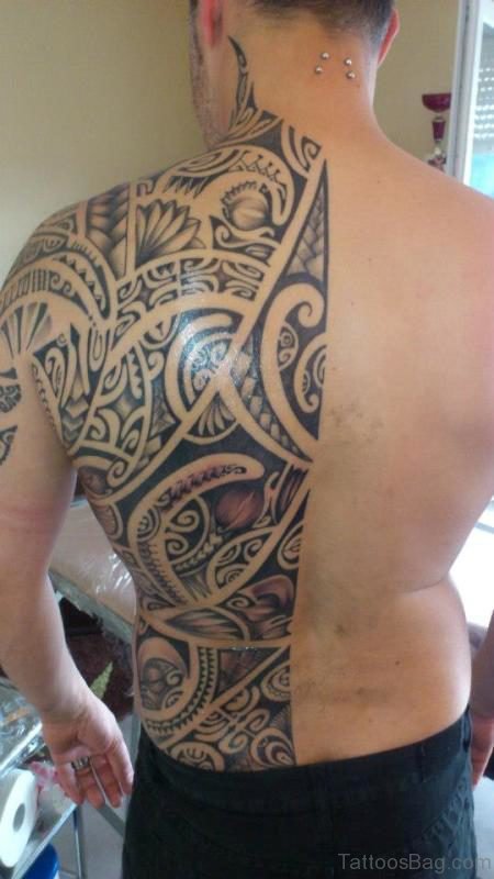 Tribal tattoo On Half Neck