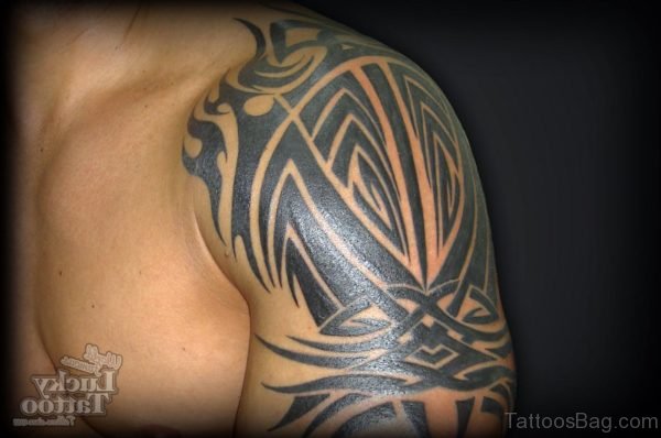 Wonderful Tribal Shoulder Tattoo Design