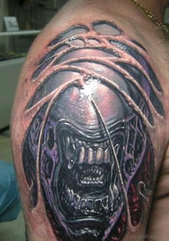 Alien Tattoo Design On Shoulder
