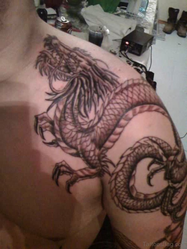 Amazing Dragon Tattoo On Shoulder