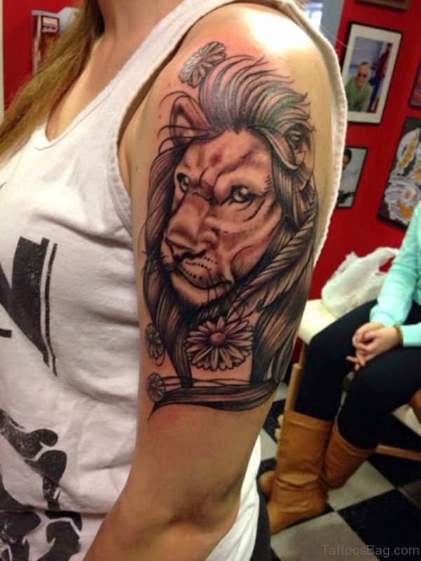 Attractive Lion Tattoo On Shoulder 