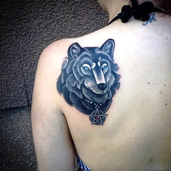 Black Alpha Wolf Tattoo On Back Shoulder