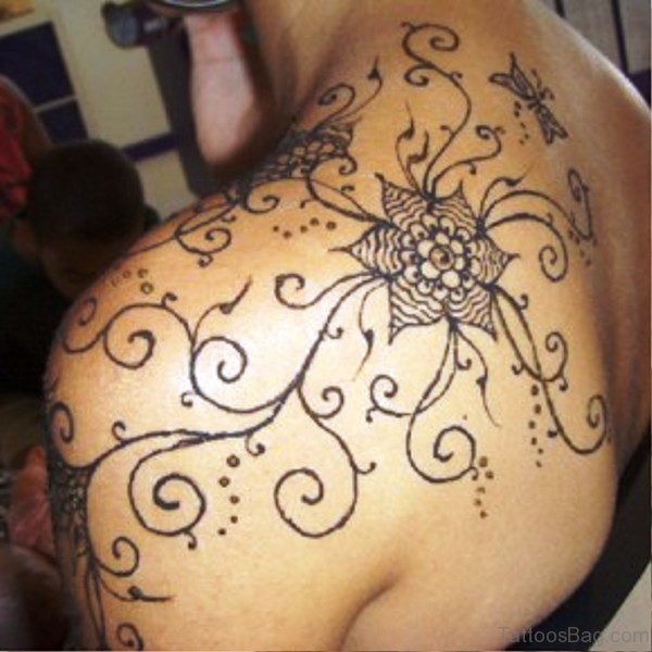 Black Henna Tattoo On Shoulder