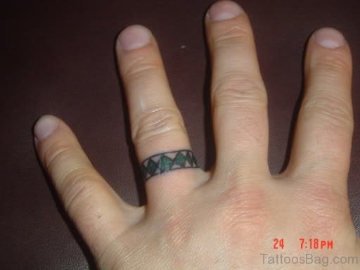 Celtic Knot Tattoo On Finger 