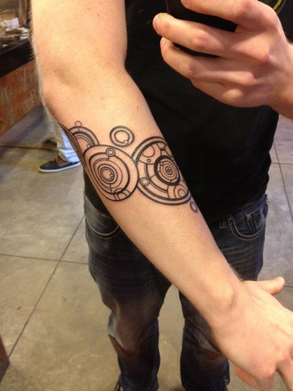 Circles Tattoo Design On Arm 