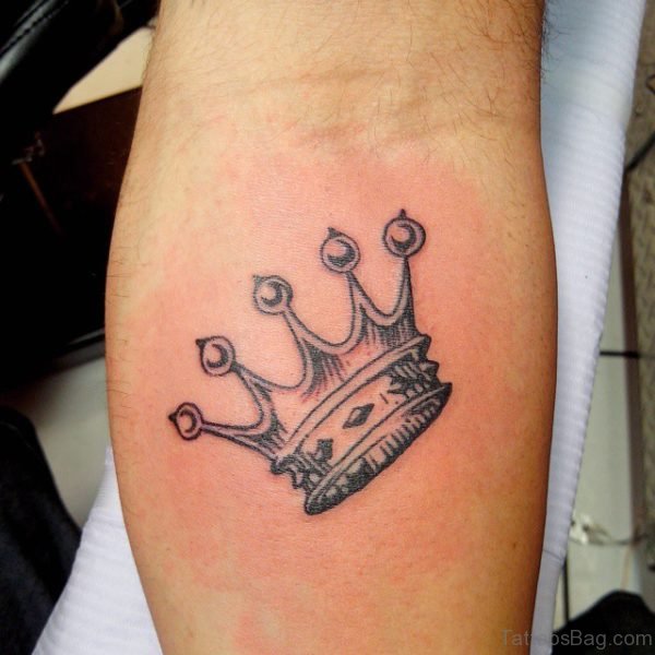 Crown Arm Tattoo On back Of Leg
