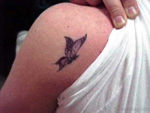 Flying Butterfly Tattoo On Back Shoulder