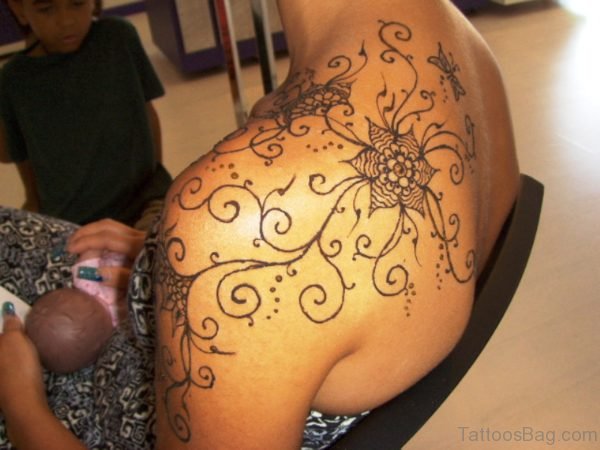 Henna Tattoo On Shoulder