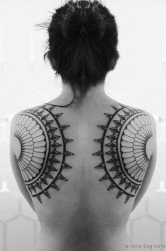 Impressive Geometric Shoulder Tattoo 