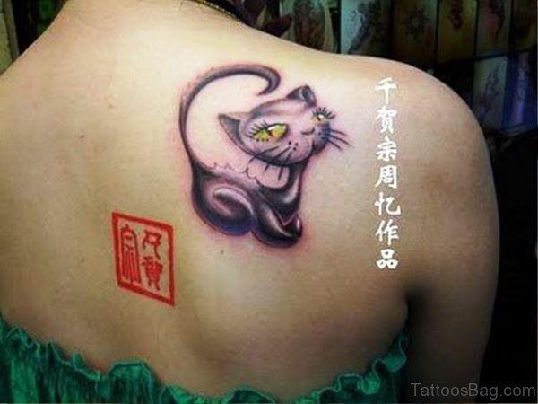 Impressive Kitty Tattoo On Back Shoulder