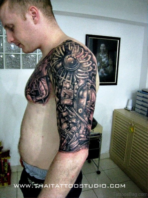 Impressive Tattoo On Shoulder