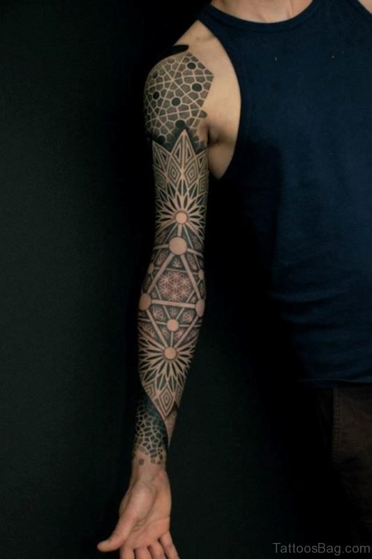 Innovative Geometric Shoulder Tattoo 