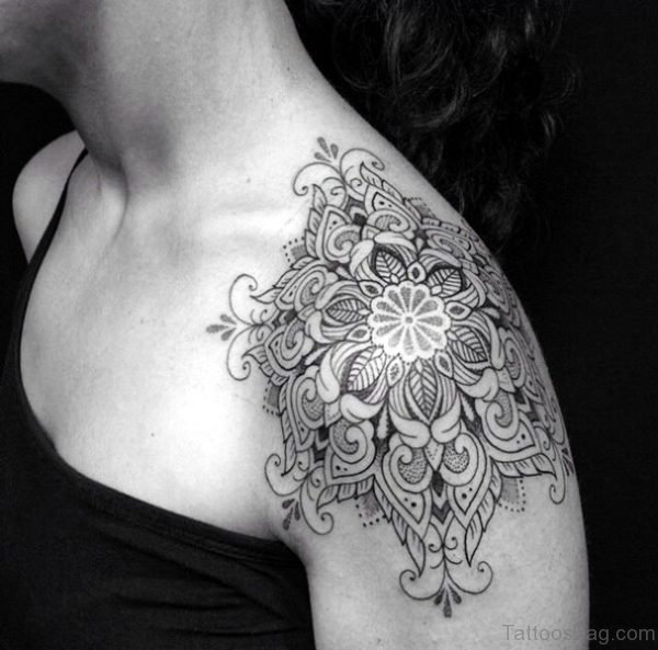 Perfect Designer Shoulder Tattoo