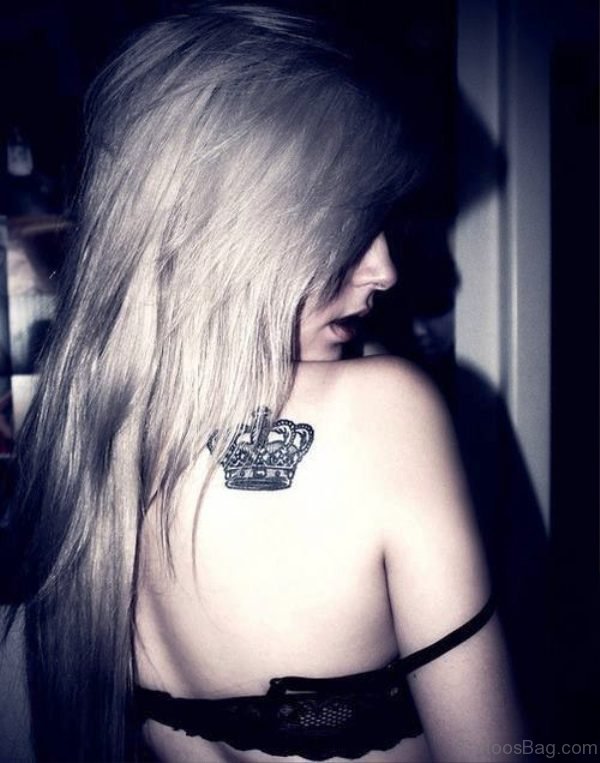 Pretty Crown Tattoo On Back Shoulder