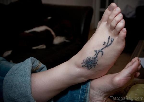 Stylish Flower Tattoo On Ankle