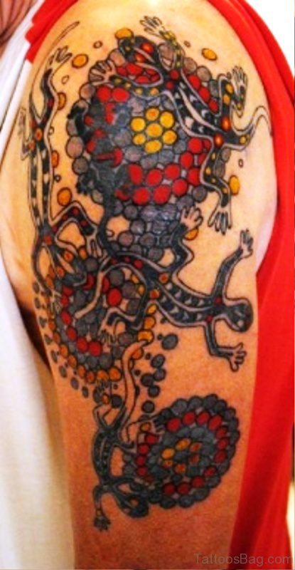 Tribal Lizard Tattoo On Shoulder