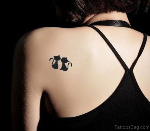 Two Loving Cat Tattoo On Shoulder
