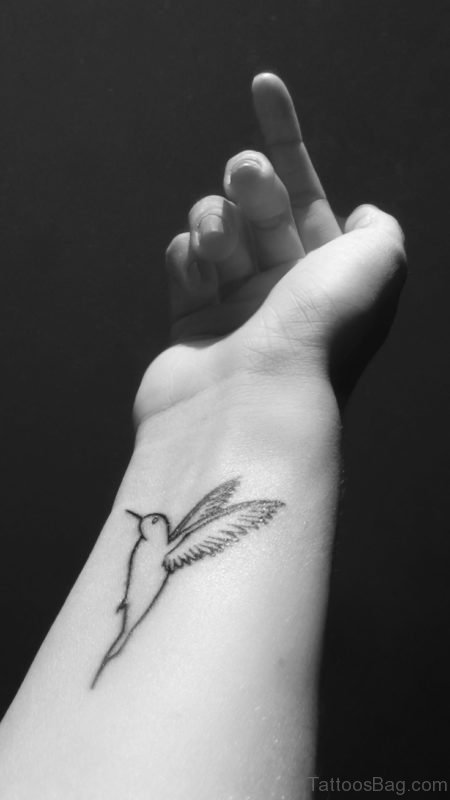 Wonderful Hummingbird Tattoo On Wrist 