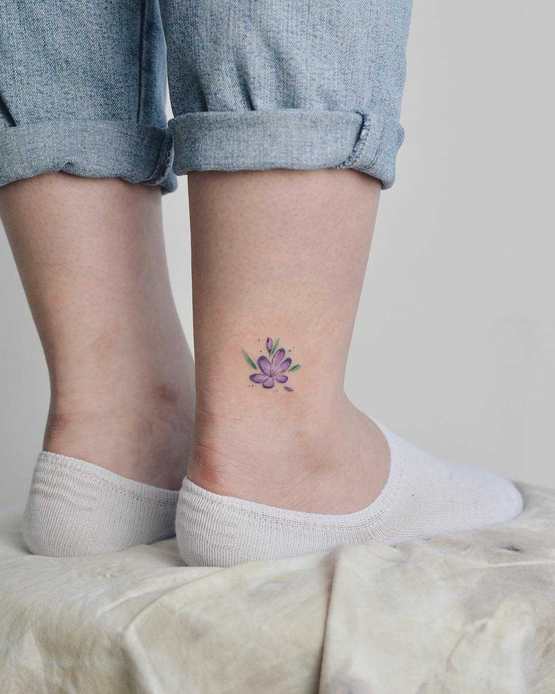 Floral tattoo on ankle8